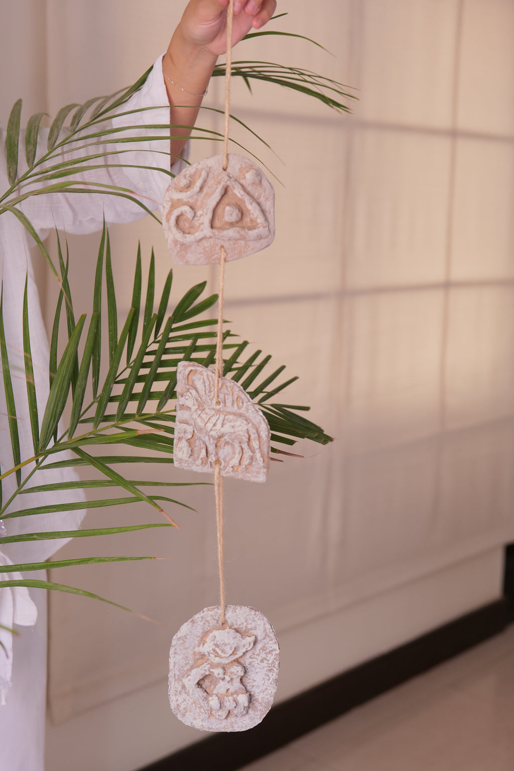 Indus Echoes – Handcrafted Paper Mâché Wall Hanging